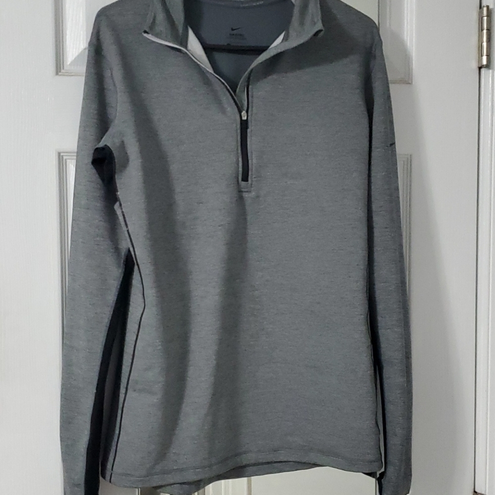 EUC Women's Nike HyperWarm Top, XL